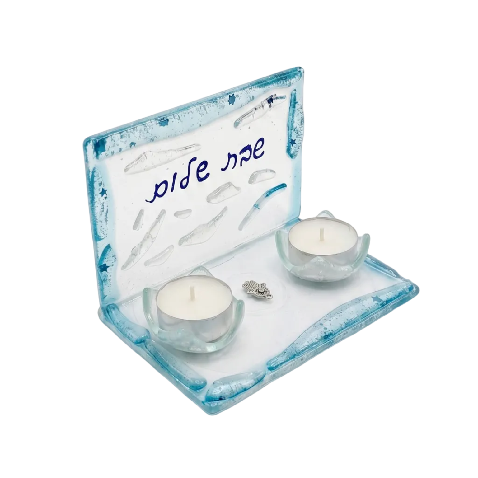 מבט צד על פמוט זכוכית מעוצב בעבודת יד מבית Michal Koter Rais Designs, המציג את הטקסטורה והגימור הייחודי של הזכוכית.